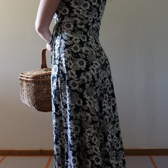 Womens Size M Floral Spring Midi Wrap Dress - Picture 3 of 10